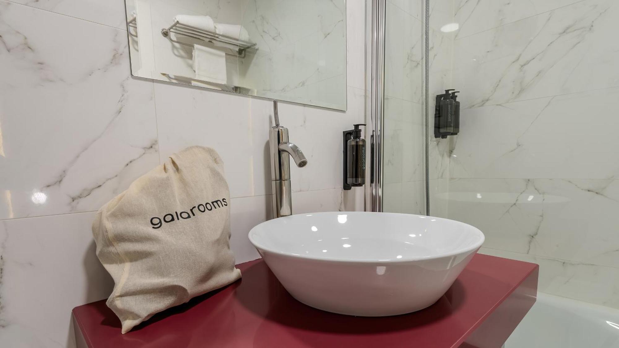 לאון Hotel Barrio Humedo By Gaiarooms מראה חיצוני תמונה