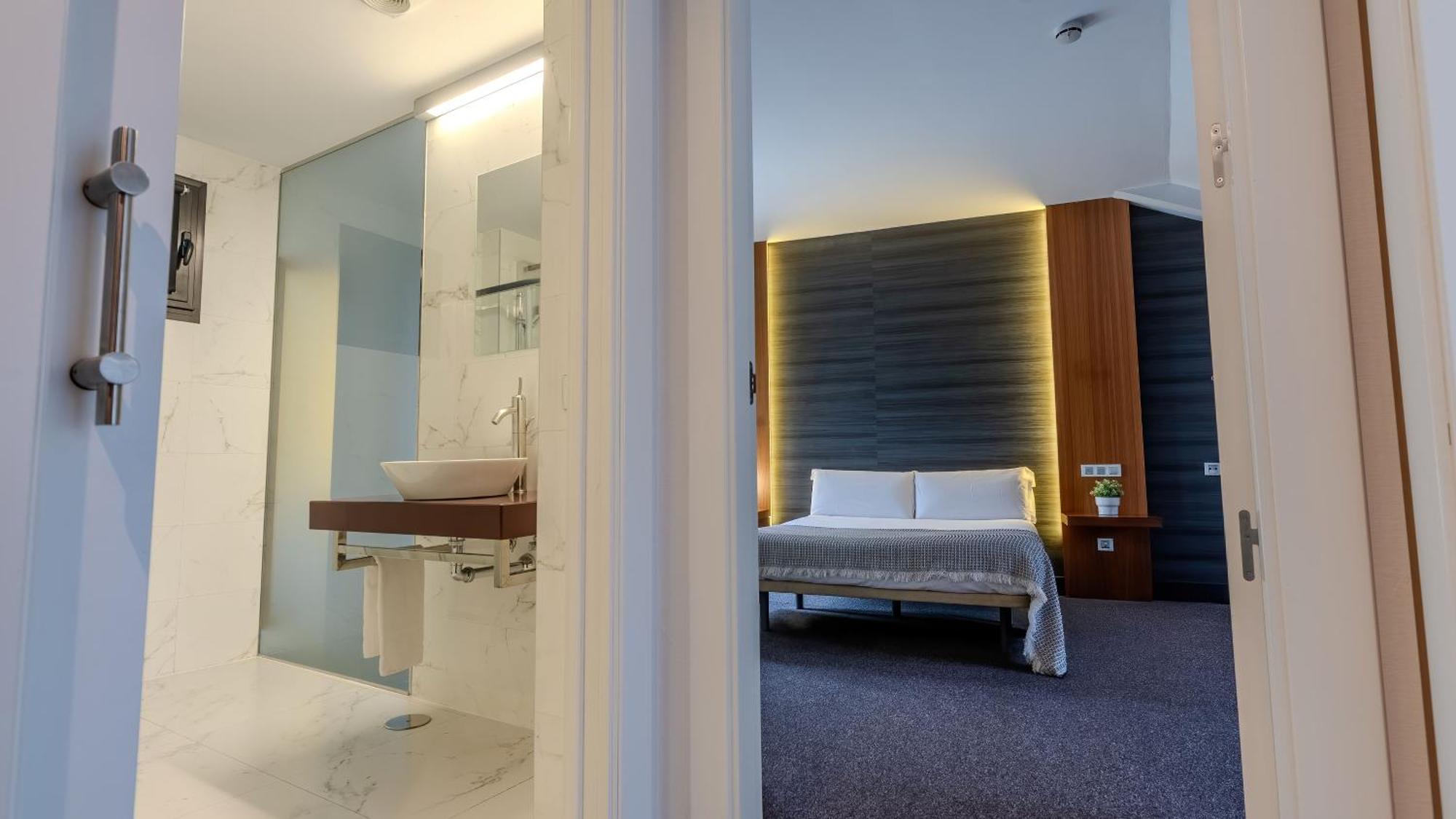 לאון Hotel Barrio Humedo By Gaiarooms מראה חיצוני תמונה